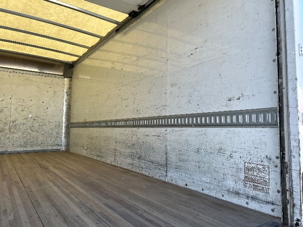 Light Duty Box Truck-Light and Medium Duty Trucks-GMC-2020-Savana G33903-Des Moines-IA-114,588\n\t\tmiles-$ 26,250 - Image 12