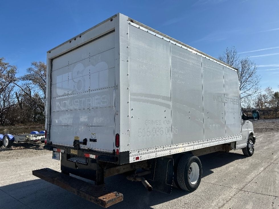 Light Duty Box Truck-Light and Medium Duty Trucks-GMC-2020-Savana G33903-Des Moines-IA-114,588\n\t\tmiles-$ 26,250 - Image 13