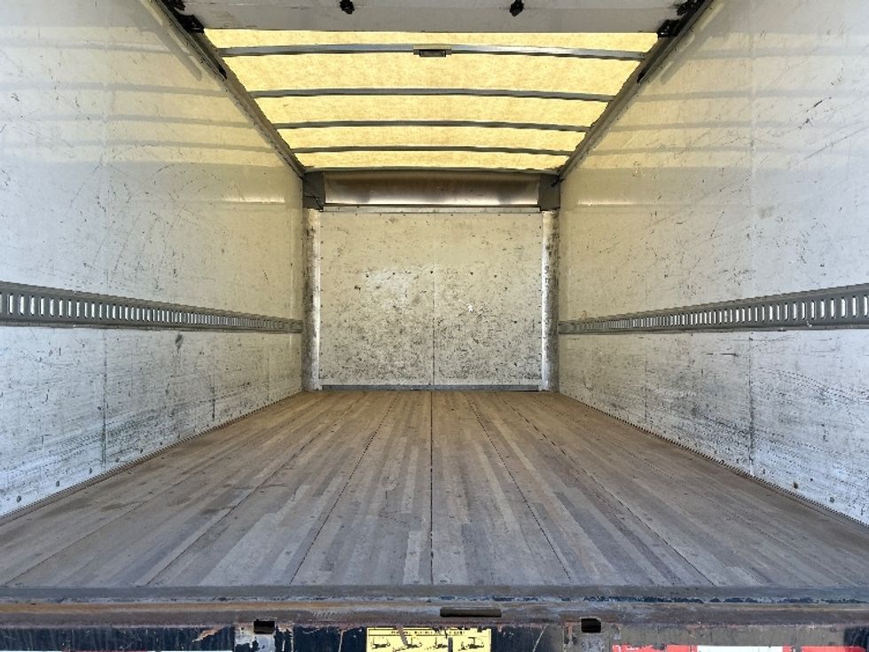 Light Duty Box Truck-Light and Medium Duty Trucks-GMC-2020-Savana G33903-Des Moines-IA-114,588\n\t\tmiles-$ 26,250 - Image 9