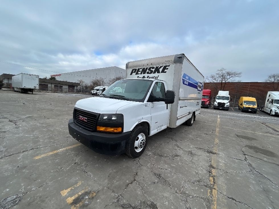 Light Duty Box Truck-Light and Medium Duty Trucks-GMC-2020-Savana G33903-East Chicago-IN-113,037\n\t\tmiles-$ 26,750 - Image 3