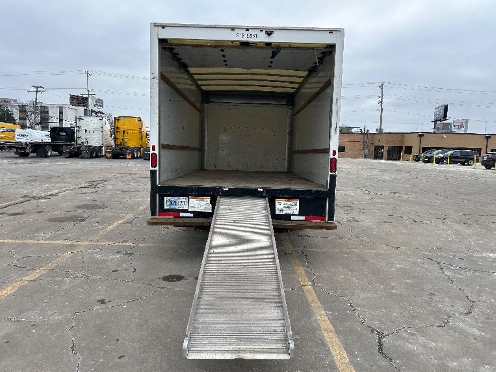 Light Duty Box Truck-Light and Medium Duty Trucks-GMC-2020-Savana G33903-East Chicago-IN-113,037\n\t\tmiles-$ 26,750 - Image 9