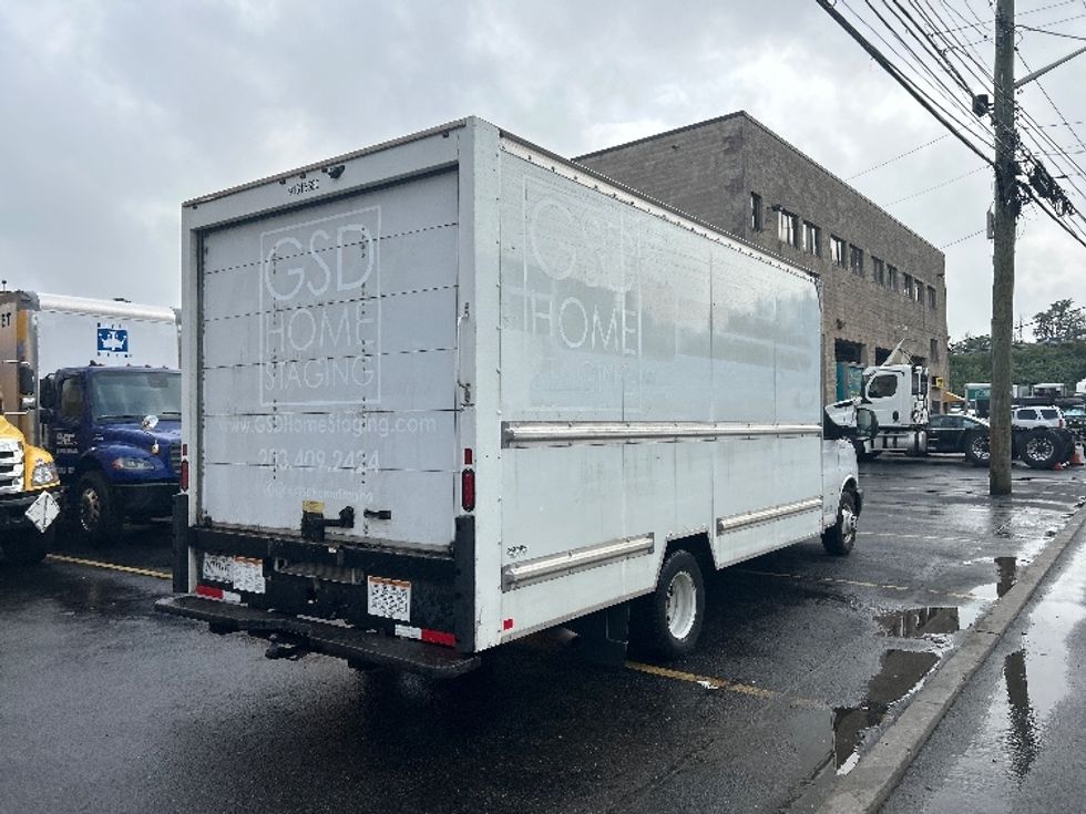 Light Duty Box Truck-Light and Medium Duty Trucks-GMC-2020-Savana G33903-Elmsford-NY-69,285\n\t\tmiles-$ 29,750 - Image 13