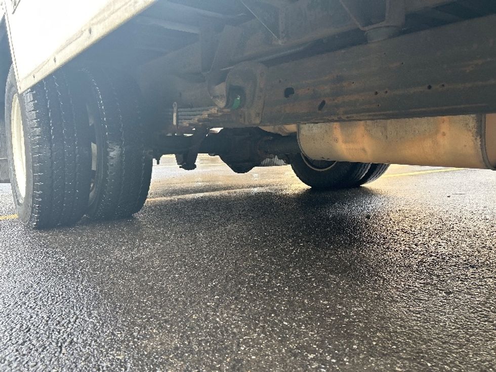 Light Duty Box Truck-Light and Medium Duty Trucks-GMC-2020-Savana G33903-Elmsford-NY-69,285\n\t\tmiles-$ 29,750 - Image 14