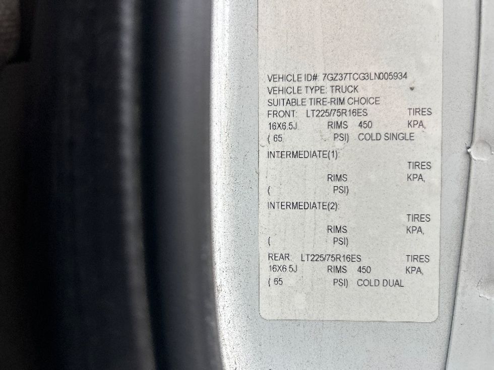 Light Duty Box Truck-Light and Medium Duty Trucks-GMC-2020-Savana G33903-Elmsford-NY-69,285\n\t\tmiles-$ 29,750 - Image 25