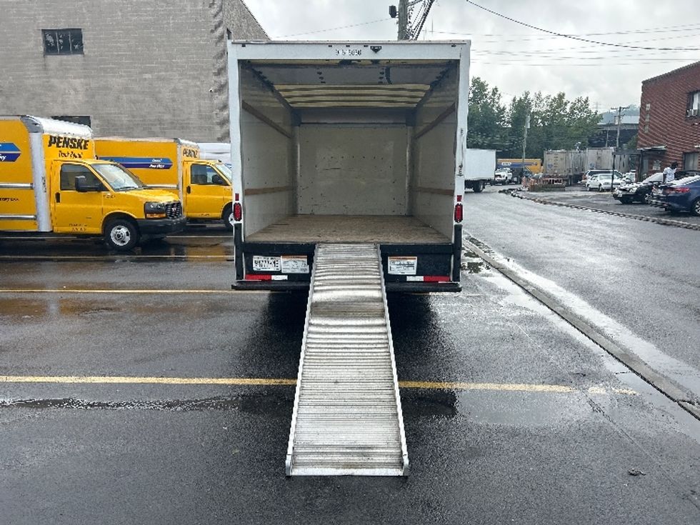 Light Duty Box Truck-Light and Medium Duty Trucks-GMC-2020-Savana G33903-Elmsford-NY-69,285\n\t\tmiles-$ 29,750 - Image 9