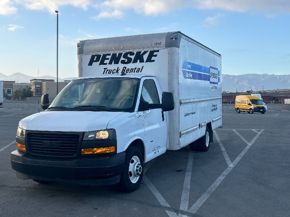 Light Duty Box Truck-Light and Medium Duty Trucks-GMC-2020-Savana G33903-Fontana-CA-74,452\n\t\tmiles-$ 39,250 - Image 3