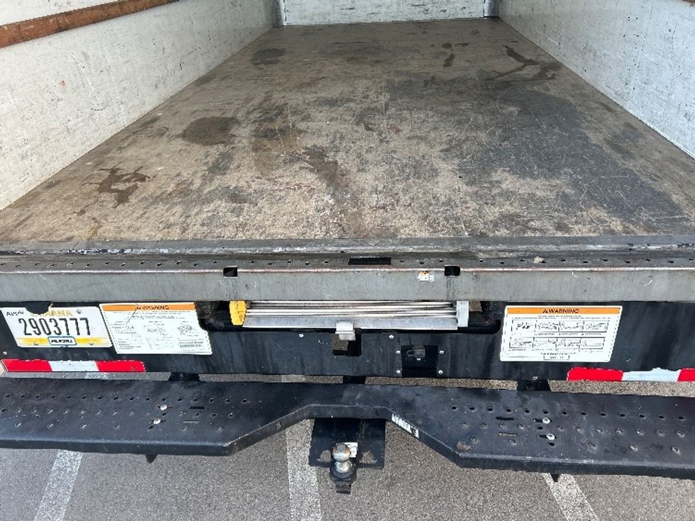 Light Duty Box Truck-Light and Medium Duty Trucks-GMC-2020-Savana G33903-Fontana-CA-74,452\n\t\tmiles-$ 39,250 - Image 9