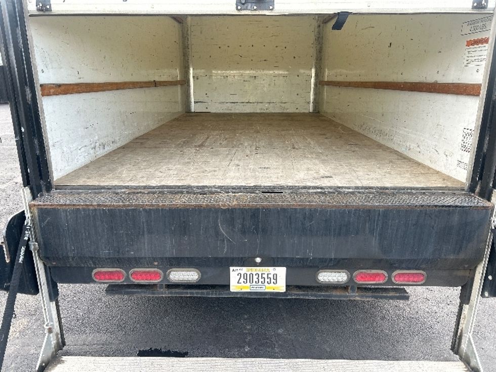 Light Duty Box Truck-Light and Medium Duty Trucks-GMC-2020-Savana G33903-Greeley-CO-65,570\n\t\tmiles-$ 34,250 - Image 10