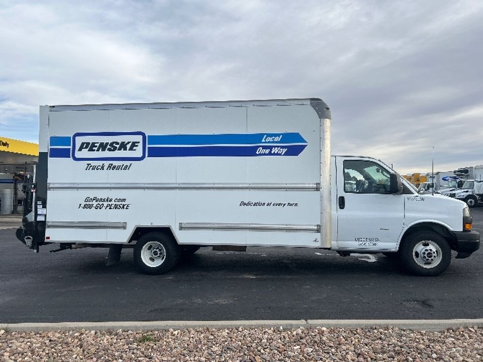 Light Duty Box Truck-Light and Medium Duty Trucks-GMC-2020-Savana G33903-Greeley-CO-65,570\n\t\tmiles-$ 34,250 - Image 15