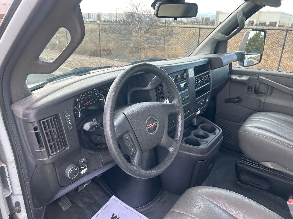 Light Duty Box Truck-Light and Medium Duty Trucks-GMC-2020-Savana G33903-Greeley-CO-65,570\n\t\tmiles-$ 34,250 - Image 17