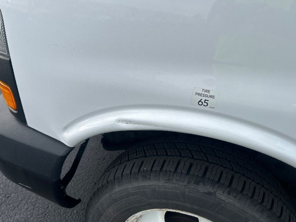 Light Duty Box Truck-Light and Medium Duty Trucks-GMC-2020-Savana G33903-Greeley-CO-65,570\n\t\tmiles-$ 34,250 - Image 29