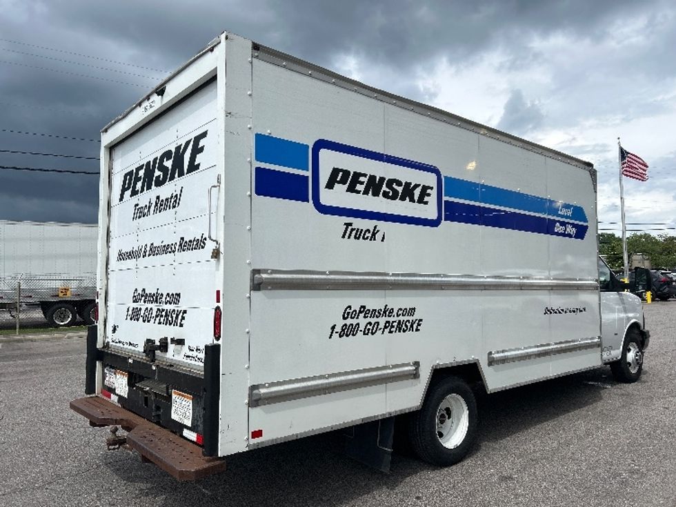 Light Duty Box Truck-Light and Medium Duty Trucks-GMC-2020-Savana G33903-Homewood-AL-113,221\n\t\tmiles-$ 27,000 - Image 13