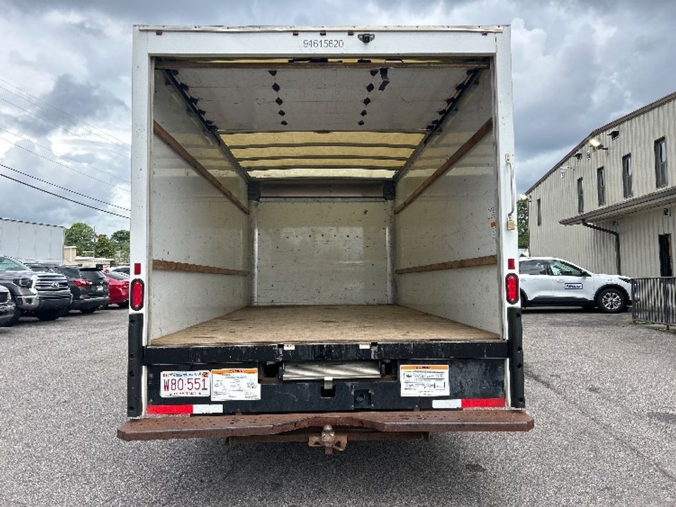 Light Duty Box Truck-Light and Medium Duty Trucks-GMC-2020-Savana G33903-Homewood-AL-113,221\n\t\tmiles-$ 27,000 - Image 8