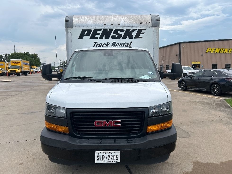 Light Duty Box Truck-Light and Medium Duty Trucks-GMC-2020-Savana G33903-Houston-TX-80,478\n\t\tmiles-$ 30,000 - Image 2