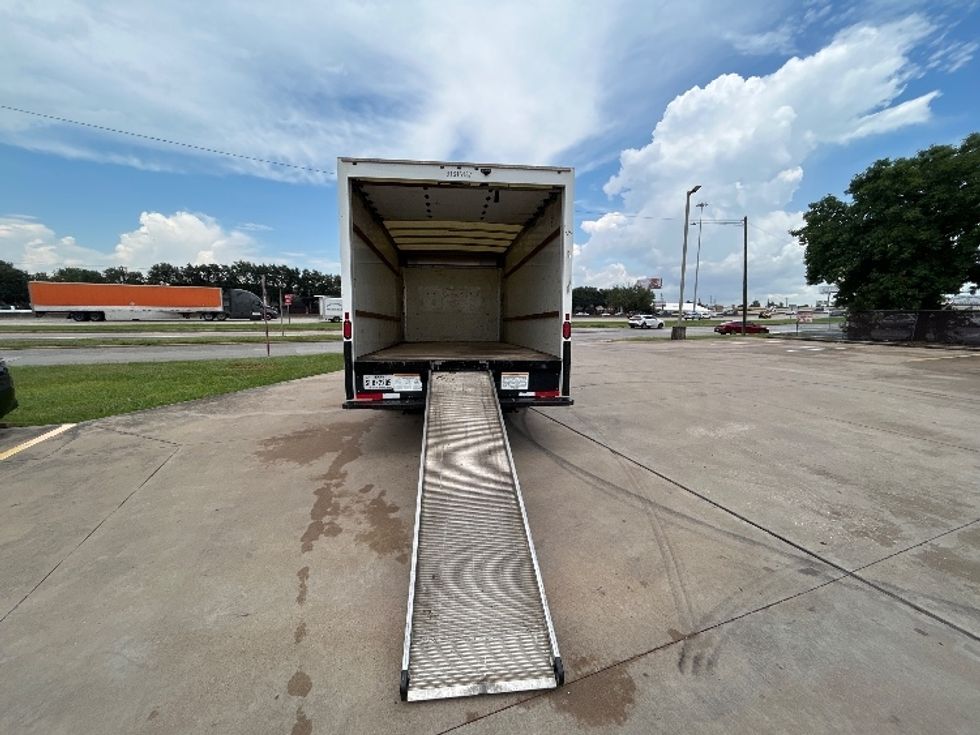 Light Duty Box Truck-Light and Medium Duty Trucks-GMC-2020-Savana G33903-Houston-TX-80,478\n\t\tmiles-$ 30,000 - Image 9