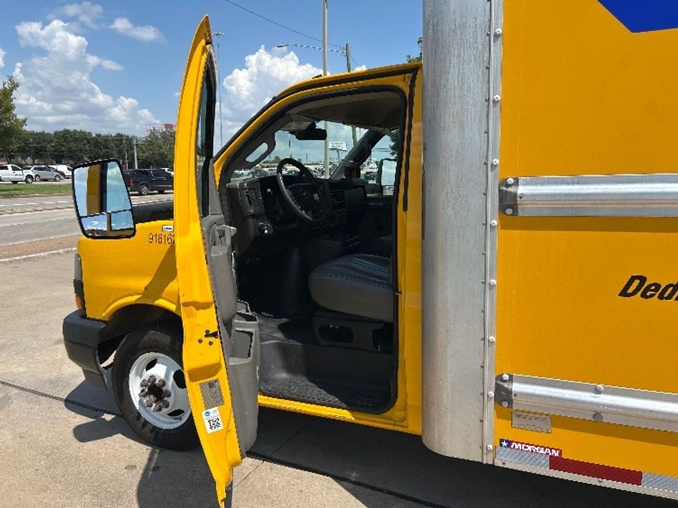 Light Duty Box Truck-Light and Medium Duty Trucks-GMC-2020-Savana G33903-Houston-TX-96,926\n\t\tmiles-$ 24,000 - Image 14