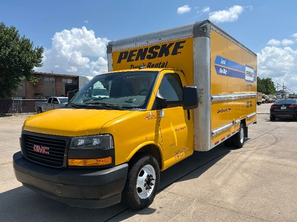 Light Duty Box Truck-Light and Medium Duty Trucks-GMC-2020-Savana G33903-Houston-TX-96,926\n\t\tmiles-$ 24,000 - Image 2