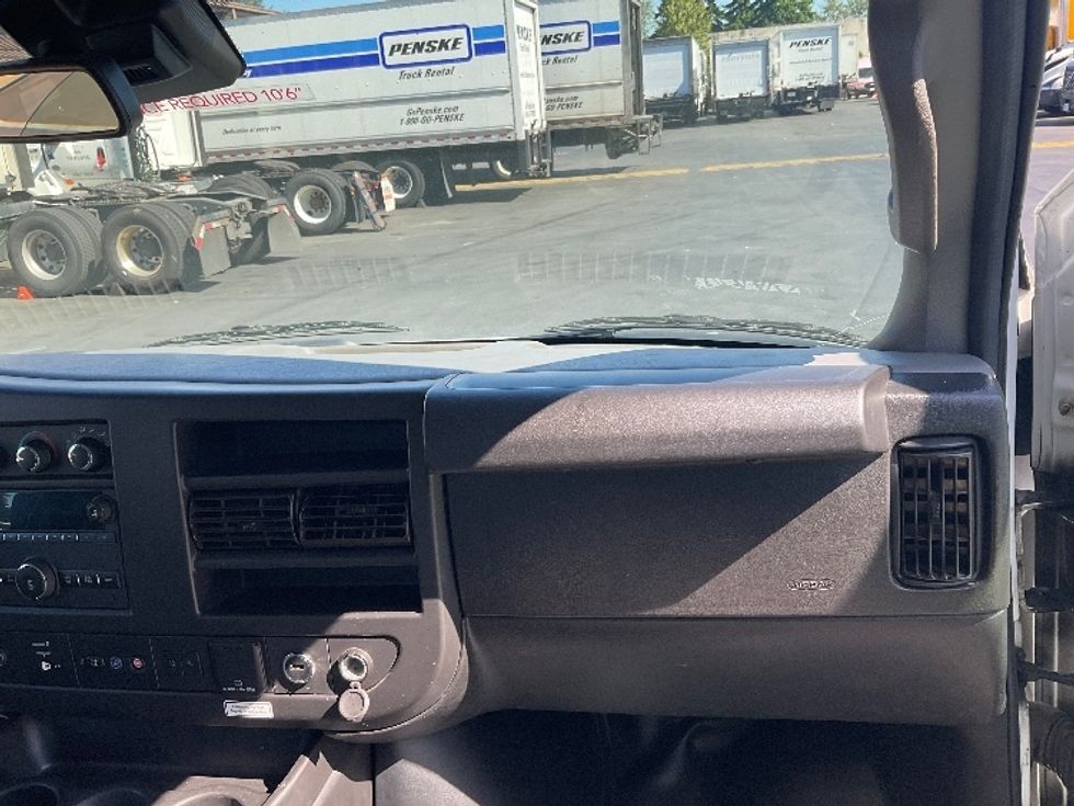 Light Duty Box Truck-Light and Medium Duty Trucks-GMC-2020-Savana G33903-Kent-WA-84,511\n\t\tmiles-$ 31,750 - Image 20