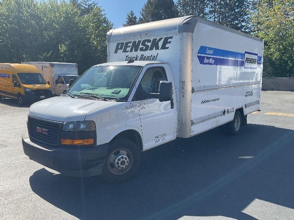 Light Duty Box Truck-Light and Medium Duty Trucks-GMC-2020-Savana G33903-Kent-WA-84,511\n\t\tmiles-$ 31,750 - Image 3