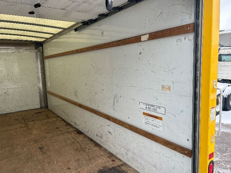 Light Duty Box Truck-Light and Medium Duty Trucks-GMC-2020-Savana G33903-Kentwood-MI-90,890\n\t\tmiles-$ 25,750 - Image 11