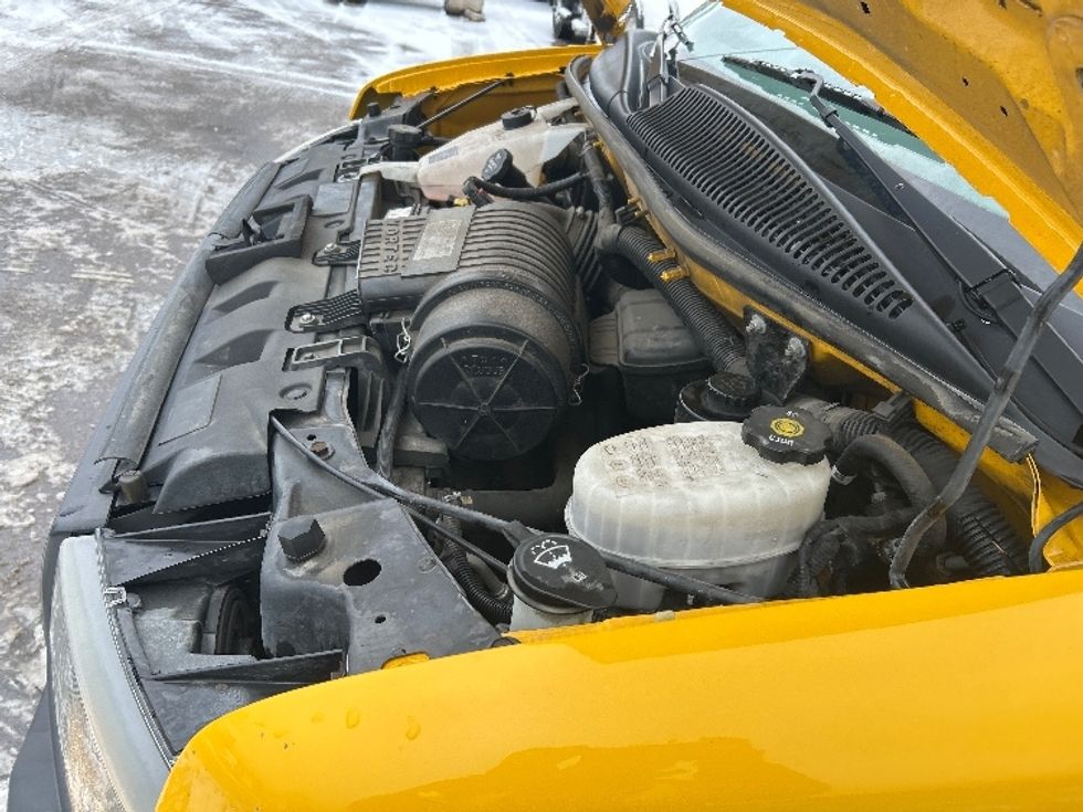 Light Duty Box Truck-Light and Medium Duty Trucks-GMC-2020-Savana G33903-Kentwood-MI-90,890\n\t\tmiles-$ 25,750 - Image 22