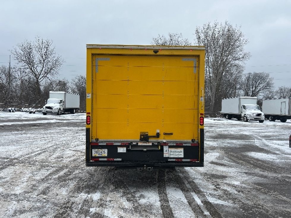 Light Duty Box Truck-Light and Medium Duty Trucks-GMC-2020-Savana G33903-Kentwood-MI-90,890\n\t\tmiles-$ 25,750 - Image 6