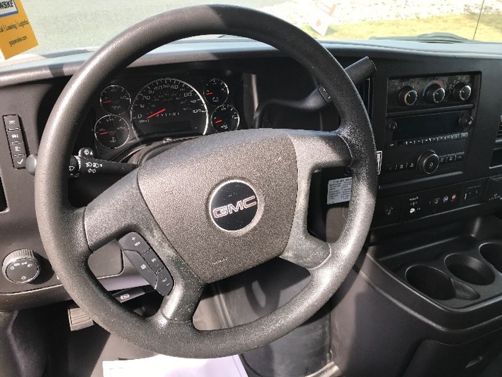 Light Duty Box Truck-Light and Medium Duty Trucks-GMC-2020-Savana G33903-Lancaster-PA-116,578\n\t\tmiles-$ 22,250 - Image 18