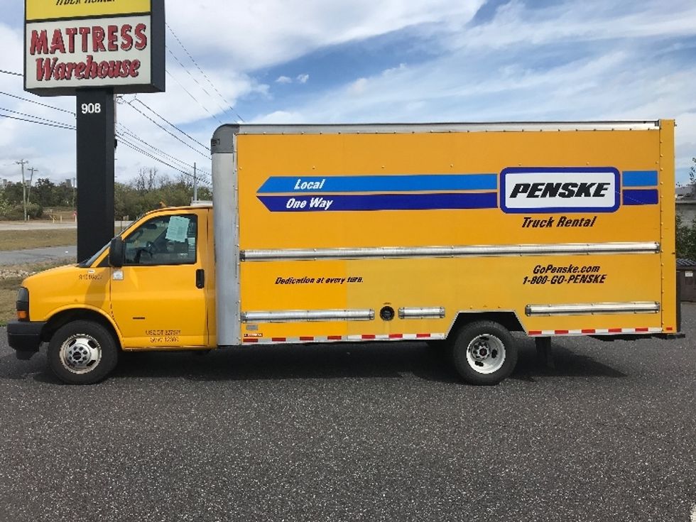 Light Duty Box Truck-Light and Medium Duty Trucks-GMC-2020-Savana G33903-Lancaster-PA-116,578\n\t\tmiles-$ 22,250 - Image 4
