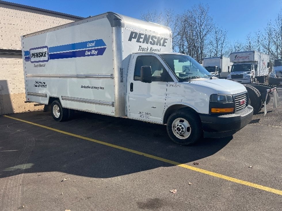 Light Duty Box Truck-Light and Medium Duty Trucks-GMC-2020-Savana G33903-Lansing-MI-79,728\n\t\tmiles-$ 35,250 - Image 1