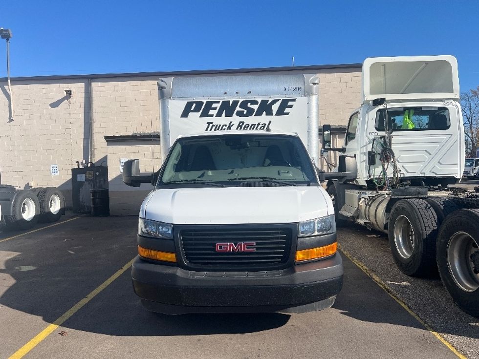 Light Duty Box Truck-Light and Medium Duty Trucks-GMC-2020-Savana G33903-Lansing-MI-79,728\n\t\tmiles-$ 35,250 - Image 2