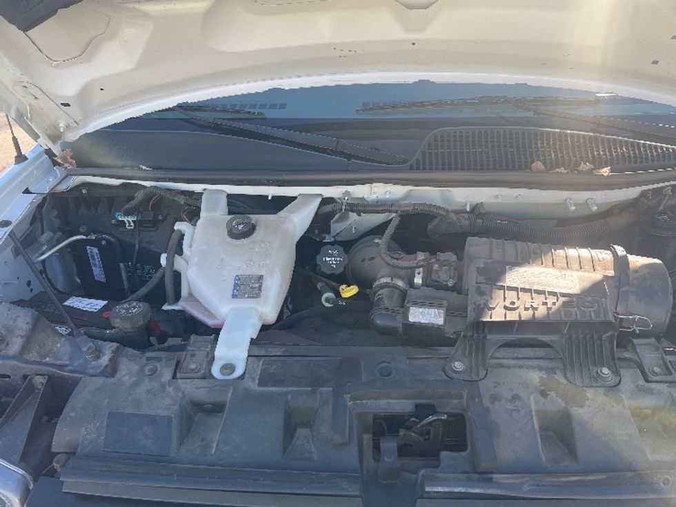 Light Duty Box Truck-Light and Medium Duty Trucks-GMC-2020-Savana G33903-Lansing-MI-79,728\n\t\tmiles-$ 35,250 - Image 23