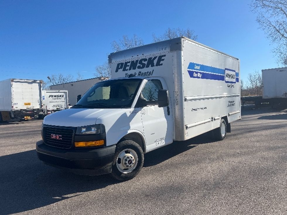 Light Duty Box Truck-Light and Medium Duty Trucks-GMC-2020-Savana G33903-Lansing-MI-79,728\n\t\tmiles-$ 35,250 - Image 3