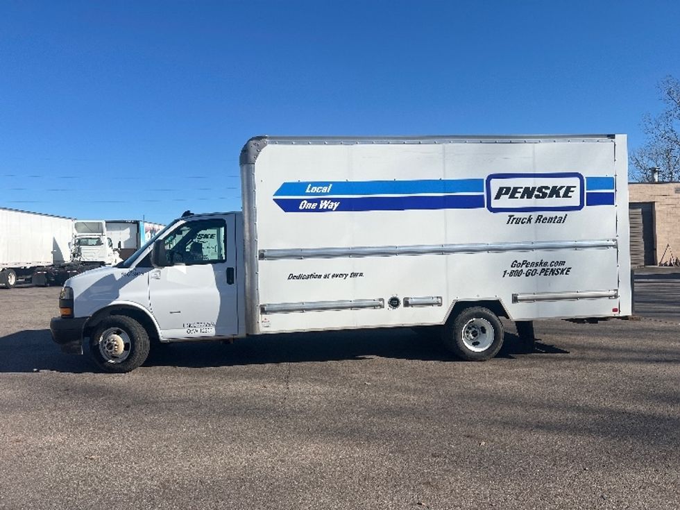 Light Duty Box Truck-Light and Medium Duty Trucks-GMC-2020-Savana G33903-Lansing-MI-79,728\n\t\tmiles-$ 35,250 - Image 4
