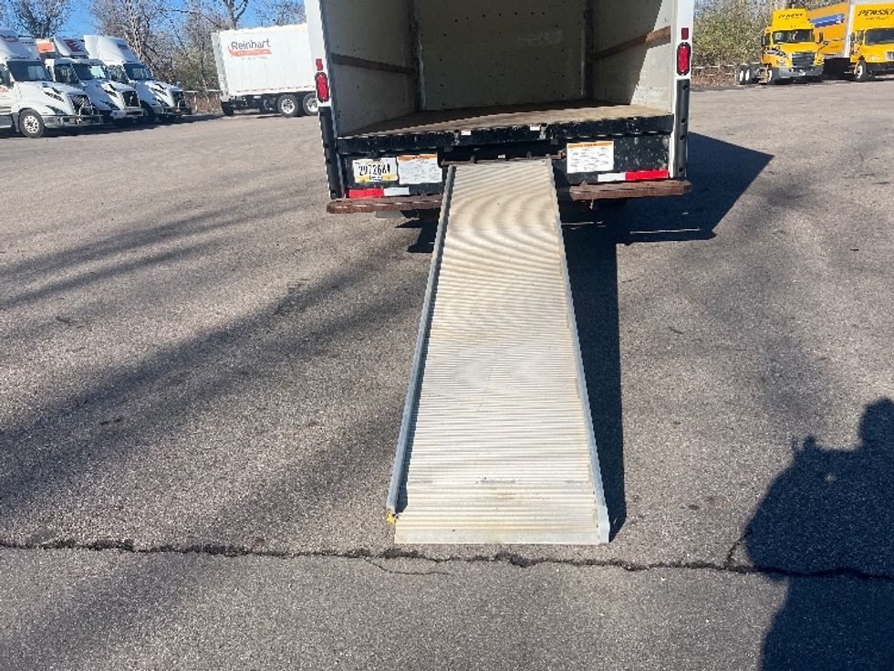 Light Duty Box Truck-Light and Medium Duty Trucks-GMC-2020-Savana G33903-Lansing-MI-79,728\n\t\tmiles-$ 35,250 - Image 9