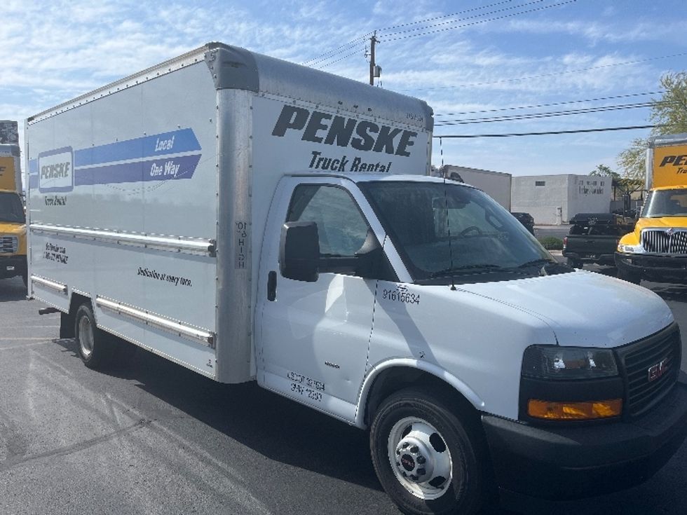 Used Light Duty Box Trucks for Sale in NV Penske Used Trucks