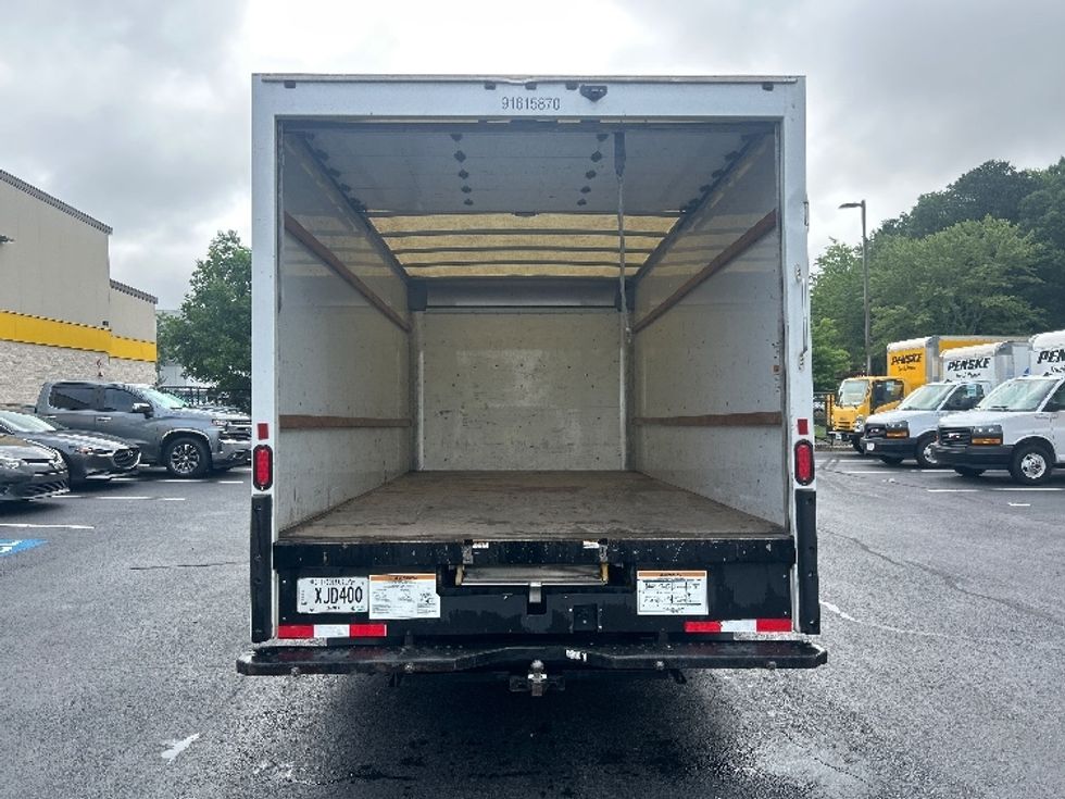 Light Duty Box Truck-Light and Medium Duty Trucks-GMC-2020-Savana G33903-Lithia Springs-GA-105,417\n\t\tmiles-$ 28,250 - Image 8