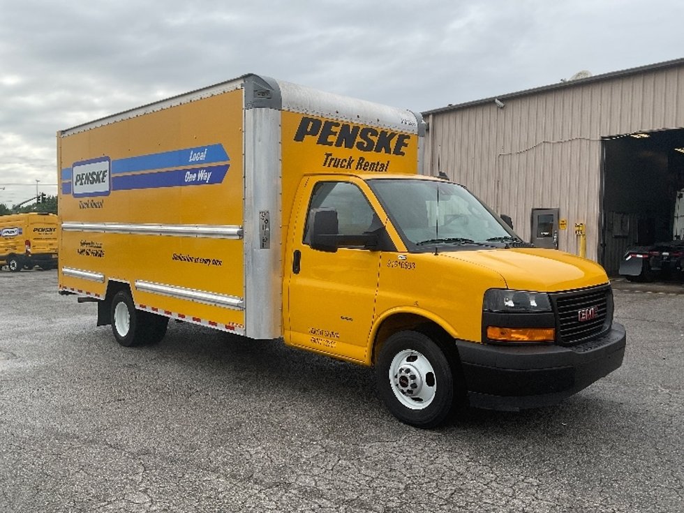 Used Light Duty Box Trucks for Sale in AR Penske Used Trucks
