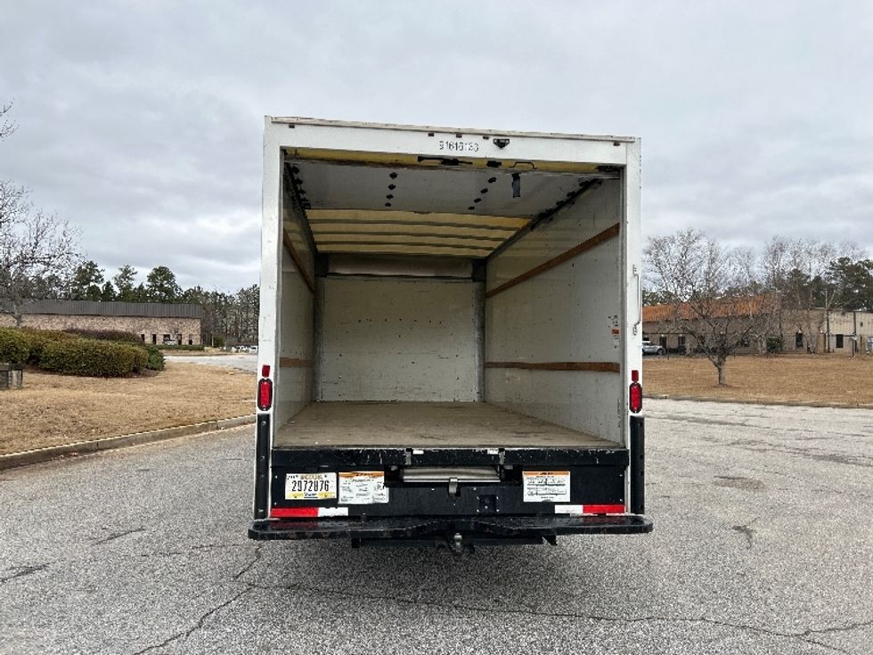2020 Gmc Savana 3500 Cutaway photo 6
