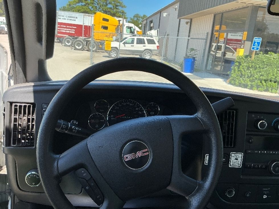 Light Duty Box Truck-Light and Medium Duty Trucks-GMC-2020-Savana G33903-Mebane-NC-89,668\n\t\tmiles-$ 30,500 - Image 18