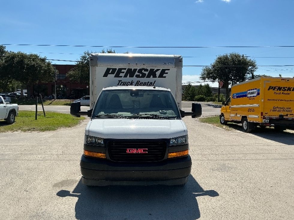 Light Duty Box Truck-Light and Medium Duty Trucks-GMC-2020-Savana G33903-Mebane-NC-89,668\n\t\tmiles-$ 30,500 - Image 2