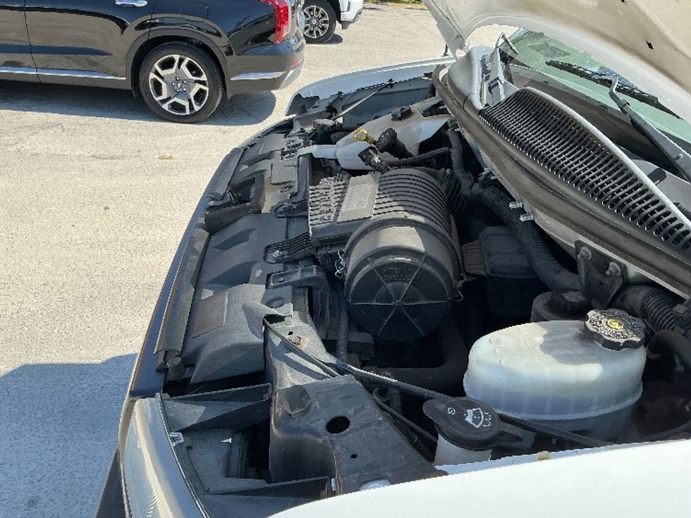 Light Duty Box Truck-Light and Medium Duty Trucks-GMC-2020-Savana G33903-Mebane-NC-89,668\n\t\tmiles-$ 30,500 - Image 24