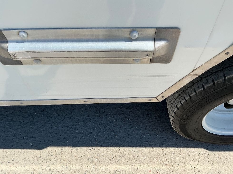 Light Duty Box Truck-Light and Medium Duty Trucks-GMC-2020-Savana G33903-Mebane-NC-89,668\n\t\tmiles-$ 30,500 - Image 27