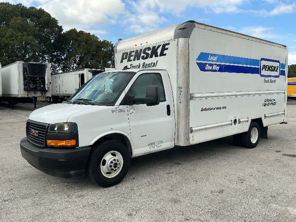 Light Duty Box Truck-Light and Medium Duty Trucks-GMC-2020-Savana G33903-Medley-FL-88,244\n\t\tmiles-$ 30,750 - Image 3