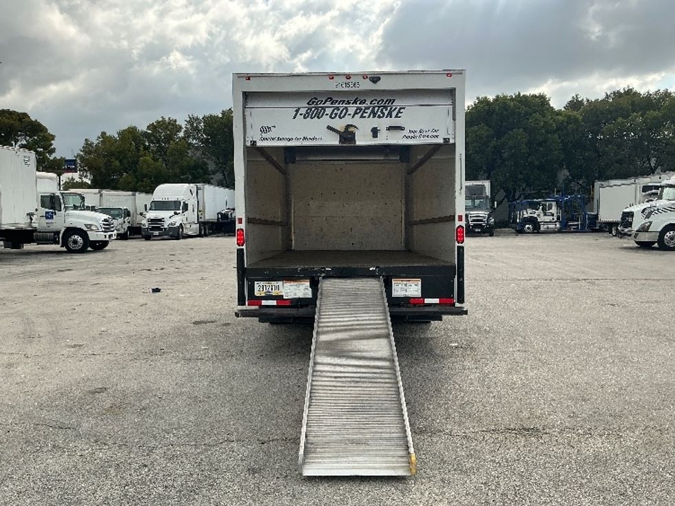 Light Duty Box Truck-Light and Medium Duty Trucks-GMC-2020-Savana G33903-Medley-FL-88,244\n\t\tmiles-$ 30,750 - Image 9