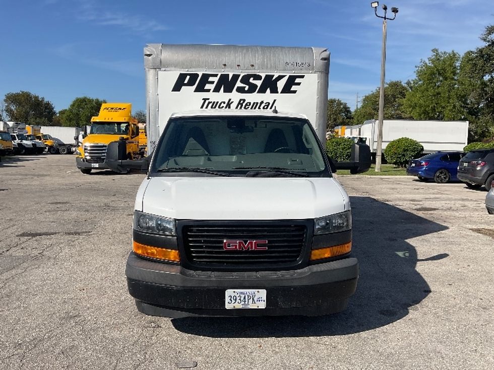 Light Duty Box Truck-Light and Medium Duty Trucks-GMC-2020-Savana G33903-Medley-FL-89,984\n\t\tmiles-$ 33,250 - Image 2