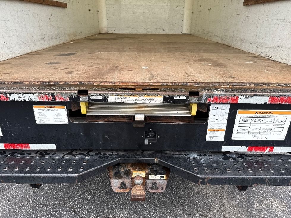 Light Duty Box Truck-Light and Medium Duty Trucks-GMC-2020-Savana G33903-Middlefield-OH-92,938\n\t\tmiles-$ 22,750 - Image 10