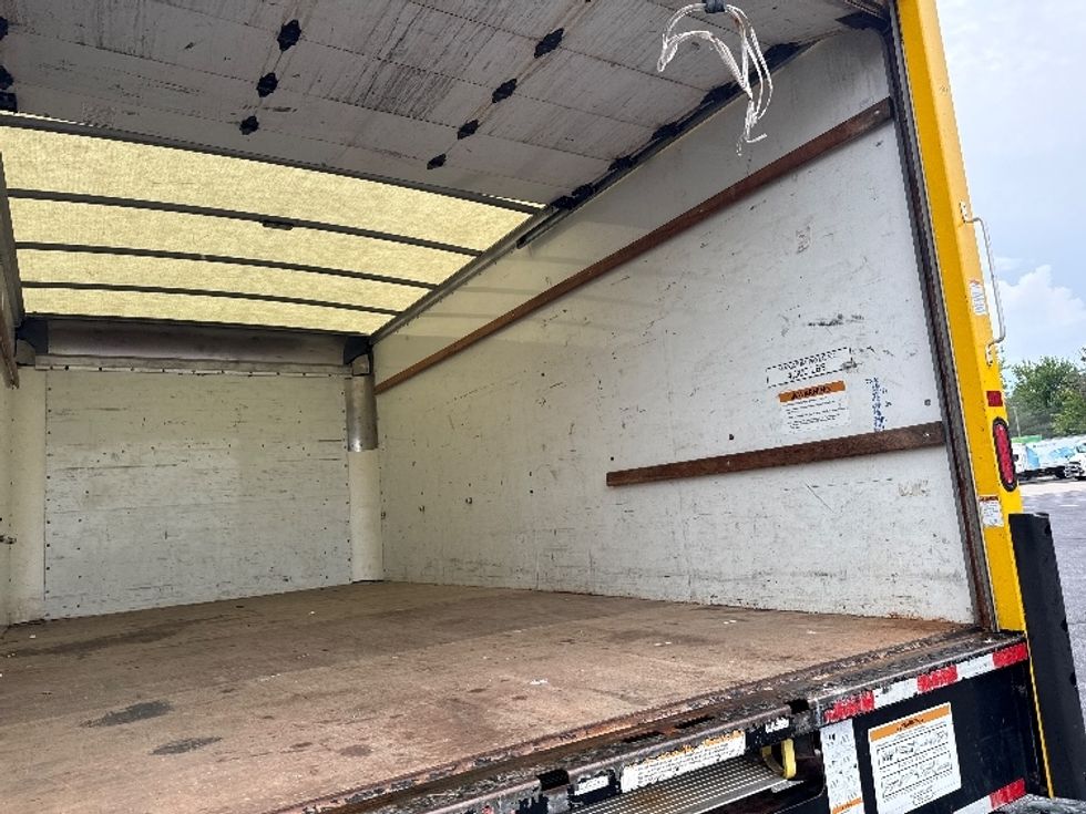 Light Duty Box Truck-Light and Medium Duty Trucks-GMC-2020-Savana G33903-Middlefield-OH-92,938\n\t\tmiles-$ 22,750 - Image 12