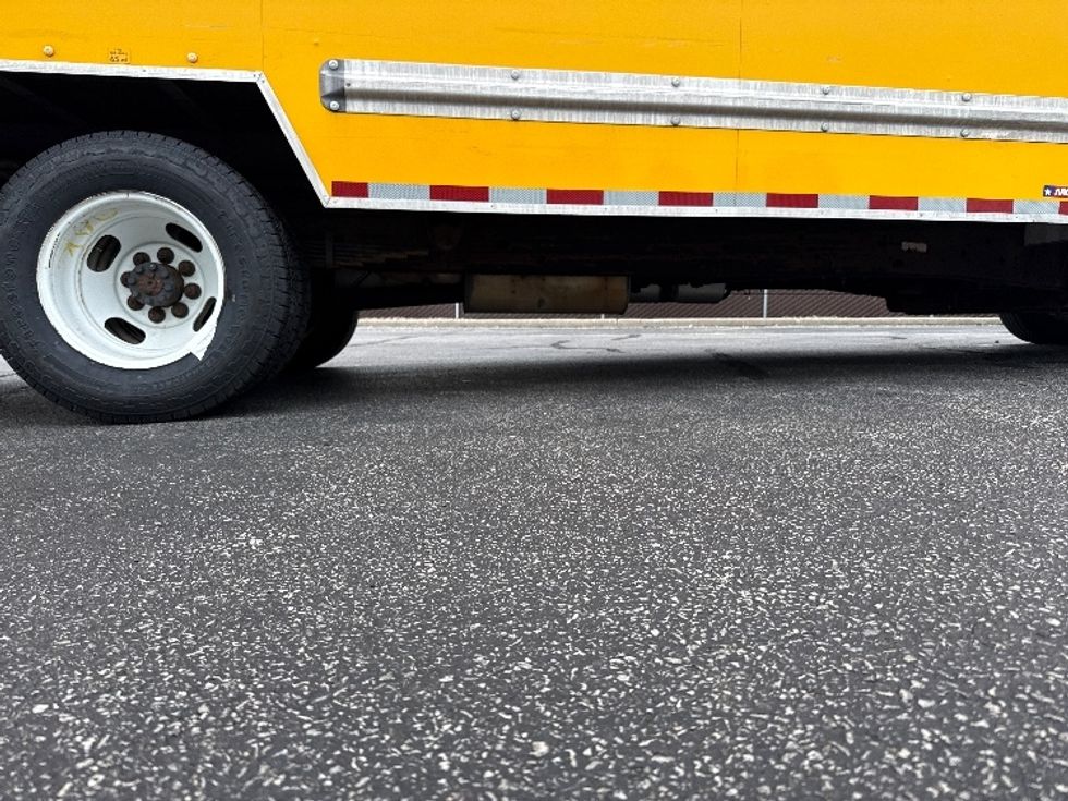 Light Duty Box Truck-Light and Medium Duty Trucks-GMC-2020-Savana G33903-Middlefield-OH-92,938\n\t\tmiles-$ 22,750 - Image 14