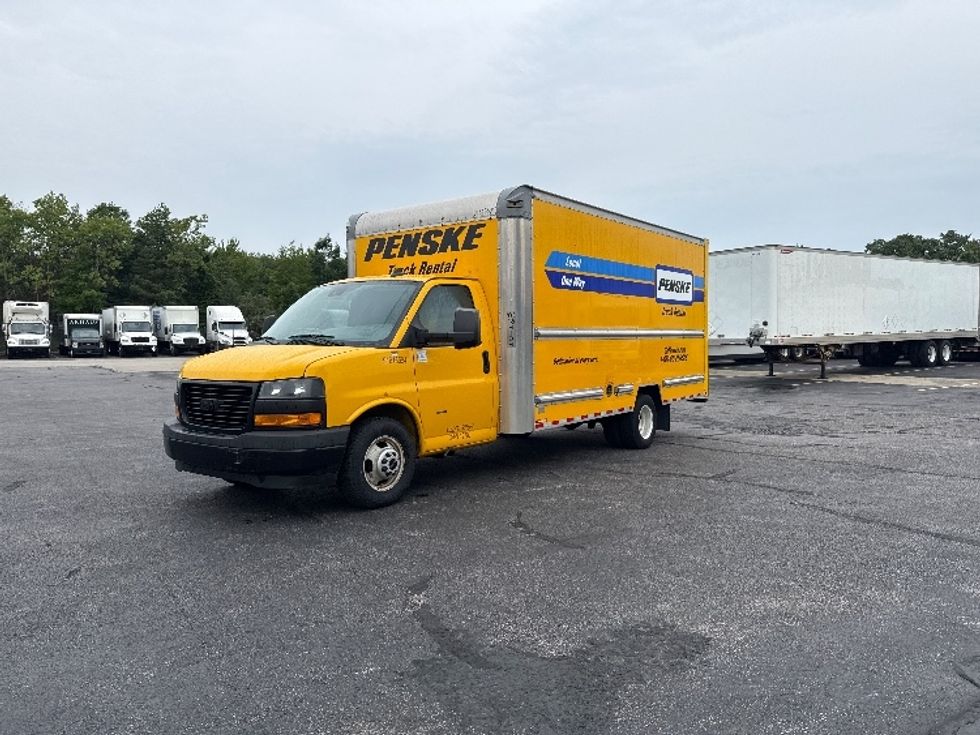 Light Duty Box Truck-Light and Medium Duty Trucks-GMC-2020-Savana G33903-Middlefield-OH-92,938\n\t\tmiles-$ 22,750 - Image 3
