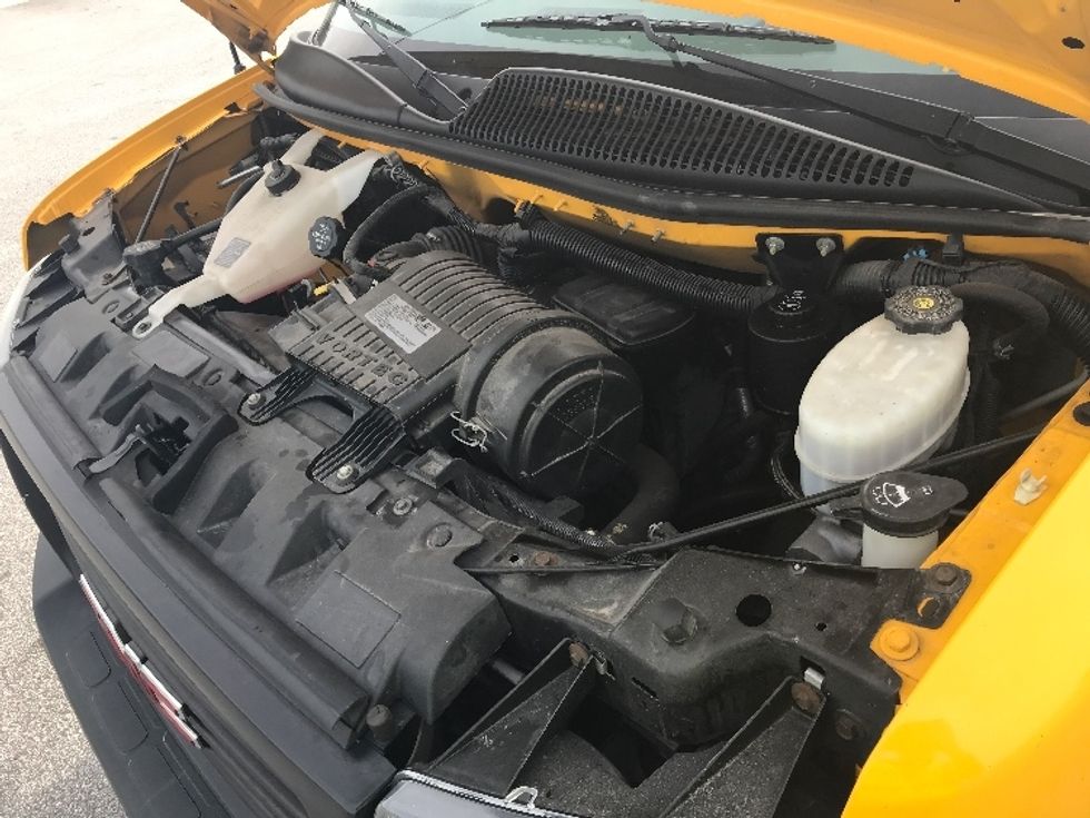 Light Duty Box Truck-Light and Medium Duty Trucks-GMC-2020-Savana G33903-Milwaukee-WI-89,664\n\t\tmiles-$ 24,000 - Image 24